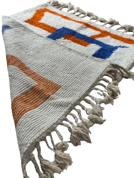 Tapis Azilal Marocain en Laine – Tissé à la Main par Artisans Berbères (Approx 39x59/100 x 150 cm)