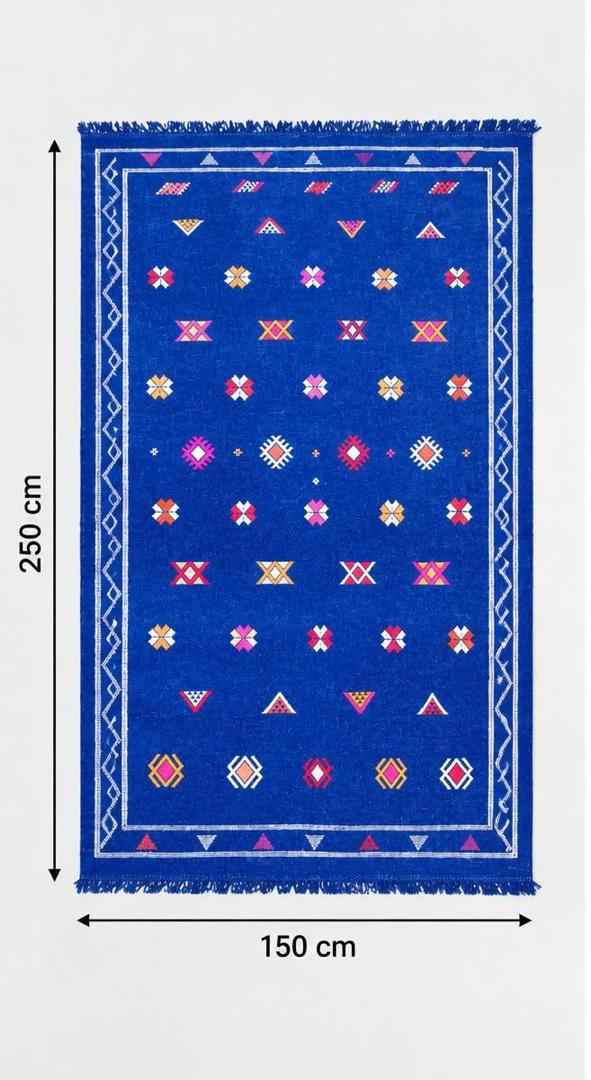 Tapis marocain en coton bleu 59 x 98 in avec cotes, vue à plat