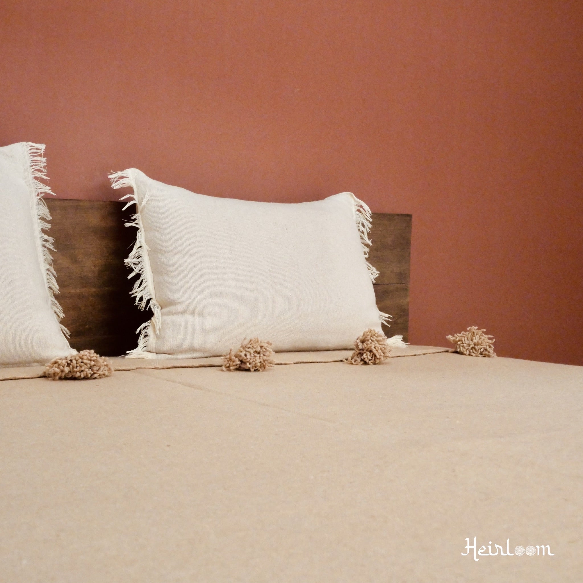 Couvre-lit uni et ses coussins assortis - Edition Blé - The Moroccan Vibrations