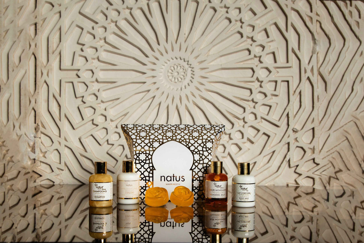 Coffret beauté miniatures Pour Elle Fleur d'Oranger – Natus Marrakech, shampoing, après-shampoing, gelée moussante, lait corps et savons à l'huile d'argan