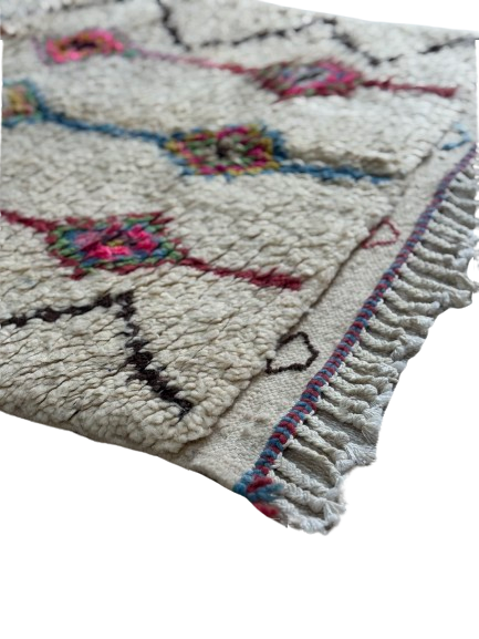 Tapis Azilal Marocain en Laine – Tissé à la Main par Artisans Berbères (Approx 39x59/100 x 150 cm)