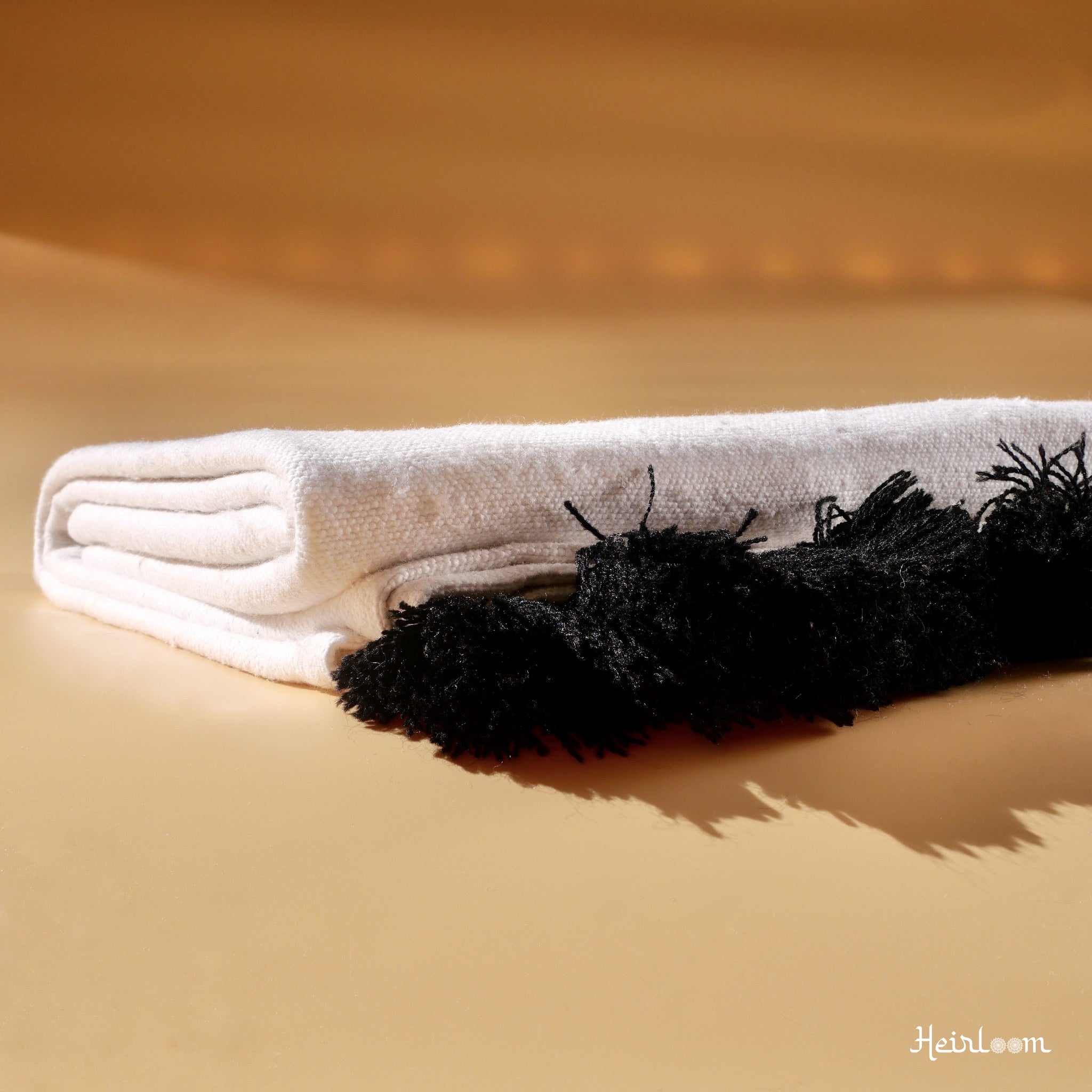 Couvre-lit uni et ses coussins assortis  - Edition Neige - The Moroccan Vibrations